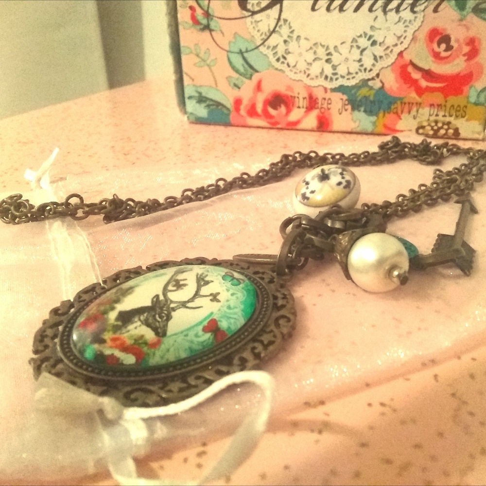 Plunder Flora Necklace